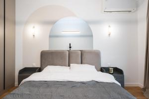 Golden 1 king BR Entire APARTMENT in One Cotroceni