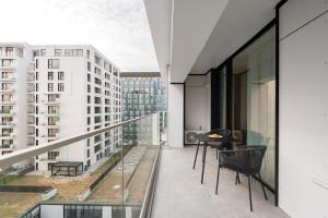 Golden 1 king BR Entire APARTMENT in One Cotroceni