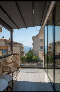 Domi Luxury beach view apartments in Saranda