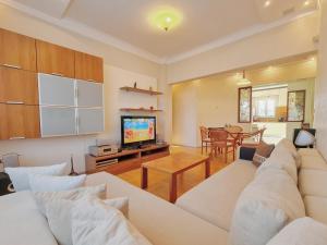 FREE PARKING Top Center Patriarh Evtimiy 2BDR ACC Apartment by SofiaLuxRentals