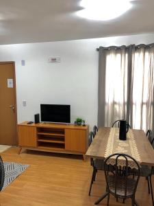 Apto Novo Completo em Condominio com 2 Quartos, WiFi 650 mb