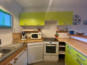 Maison à deux pas de la plage avec jardin et parking - FR-1-413-86