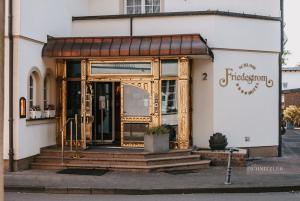 Hotel "Schloss Friedestrom"