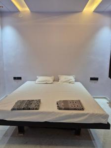 Chavans Unique Residency