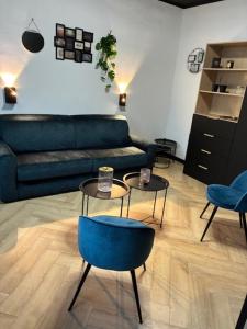Appartements Coeur De Plage - Studio Royan Hyper Centre - Classe 3 etoiles - 2 pers - 150m plage : photos des chambres