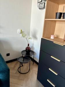 Appartements Coeur De Plage - Studio Royan Hyper Centre - Classe 3 etoiles - 2 pers - 150m plage : photos des chambres