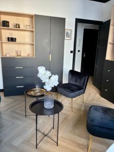 Appartements Coeur De Plage - Studio Royan Hyper Centre - Classe 3 etoiles - 2 pers - 150m plage : photos des chambres