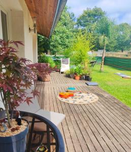 Auberges de jeunesse Shifting Sands Surf Camp : Chambre Triple Basique avec Salle de Bains Commune