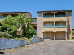 Appartements T1 bis au calme avec balcon, proche des Thermes, WiFi Gratuit - FR-1-841-71 : photos des chambres