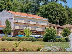 Appartements Studio central avec balcon, proche Thermes - FR-1-841-21 : photos des chambres