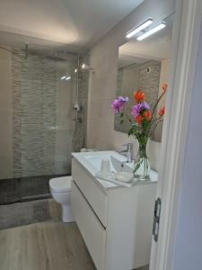 Sejours chez l'habitant Chambre double avec salle de bain privative : photos des chambres