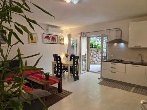 Ferienwohnung mit Pool Kroatien mit Meerblick und Pool