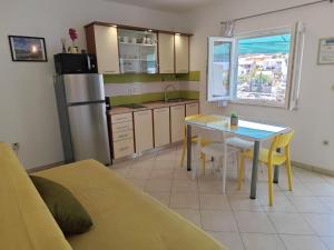 Rogoznica Seafront Apartment - Kalebova Luka