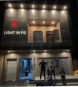 light Inn pg home stay