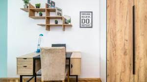 Almanak J10 - Grand-Tourist Apartments