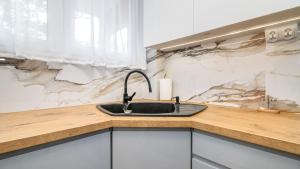 Almanak J10 - Grand-Tourist Apartments