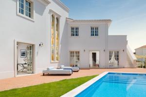 Villa Aurora by Villas Borghetto