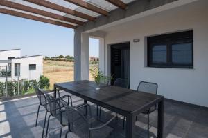 Asteria Mare by Aetherion Studios & Suites