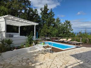 Apartments Chiara mit Meerblick und Pool und Jacuzzi