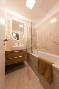 Fancy residence private terrace & garden