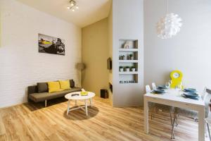 Petit Astoria - the design studio