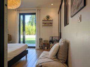 Villas Villa d-exception - piscine, pool house & vues panoramiques lac : photos des chambres