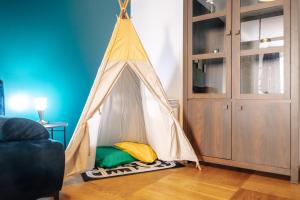 Central Riverside 2BD Apt by Vltava & Theater