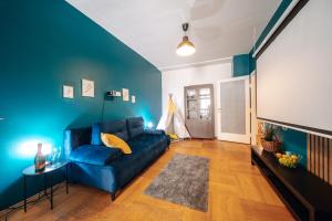 Central Riverside 2BD Apt by Vltava & Theater
