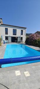 Maisons de vacances Belle Maison de vacances avec piscine. : photos des chambres