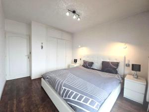 Appartements M46 Joli T3 Route de Geneve : photos des chambres