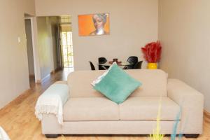 Lovely Spacious Two bedroom apartment