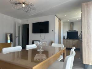 Appartements Renovated apartment - 3 bedrooms - parking - balcony : photos des chambres