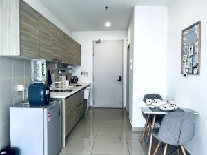 Neko Homes at i-City - WiFi TV Box 1 Carpark