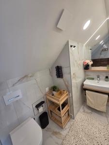 Štít Deluxe Studio