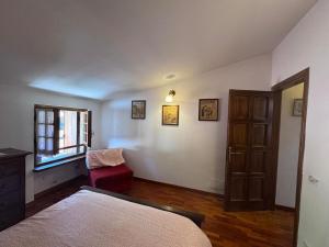 Casetta con camino in centro