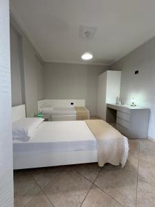 Laureta Central Apartment