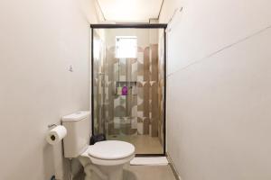 Lou Suítes - Suíte 03 com 2 camas de casal - Conforto para sua Família