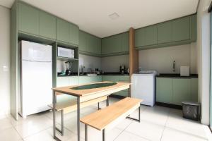 Lou Suítes - Suíte 03 com 2 camas de casal - Conforto para sua Família