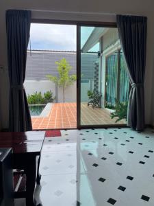 P2 Location pool villa