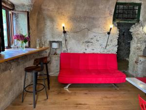 Acquaviva, Petra - By Ligooria