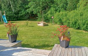 Nice Home In Hadsund With 2 Bedrooms