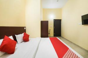Hotel O Laavin Inn Near Gomti Riverfront Park