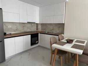 Adan Luxury Aparthotel