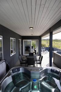 Luxury Villa in Golden Circle with hot tub