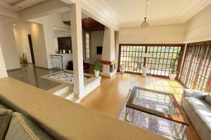 Spacious villa in Founty, beach side