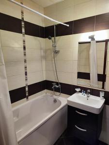 Europroperties Golden Line