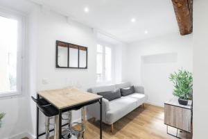 Charmant petit 2 pieces dans la vieille ville - B