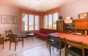 Maisons de vacances Charmante Maison Proche Plage : photos des chambres