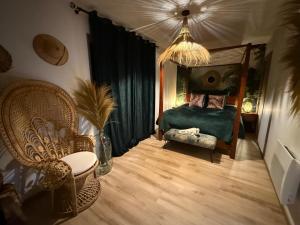 B&B / Chambres d'hotes Lodge de la Jungle avec Spa : Chambre Double - Vue sur Jardin