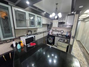 شقة105م ViP عالبحرسيدى بشر د3